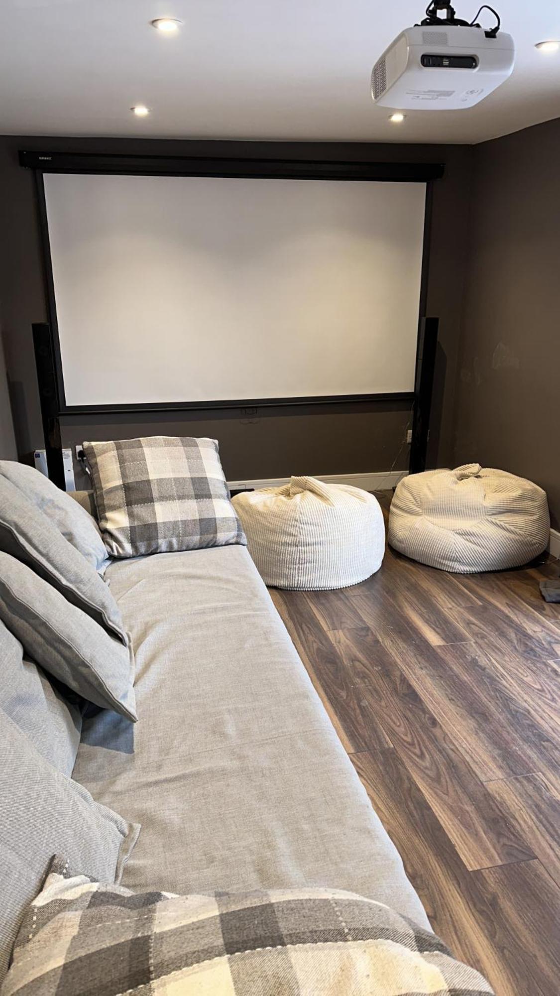 Modern Harrogate House Sleeps 10, Cinema Room & Hot Tub Exteriör bild