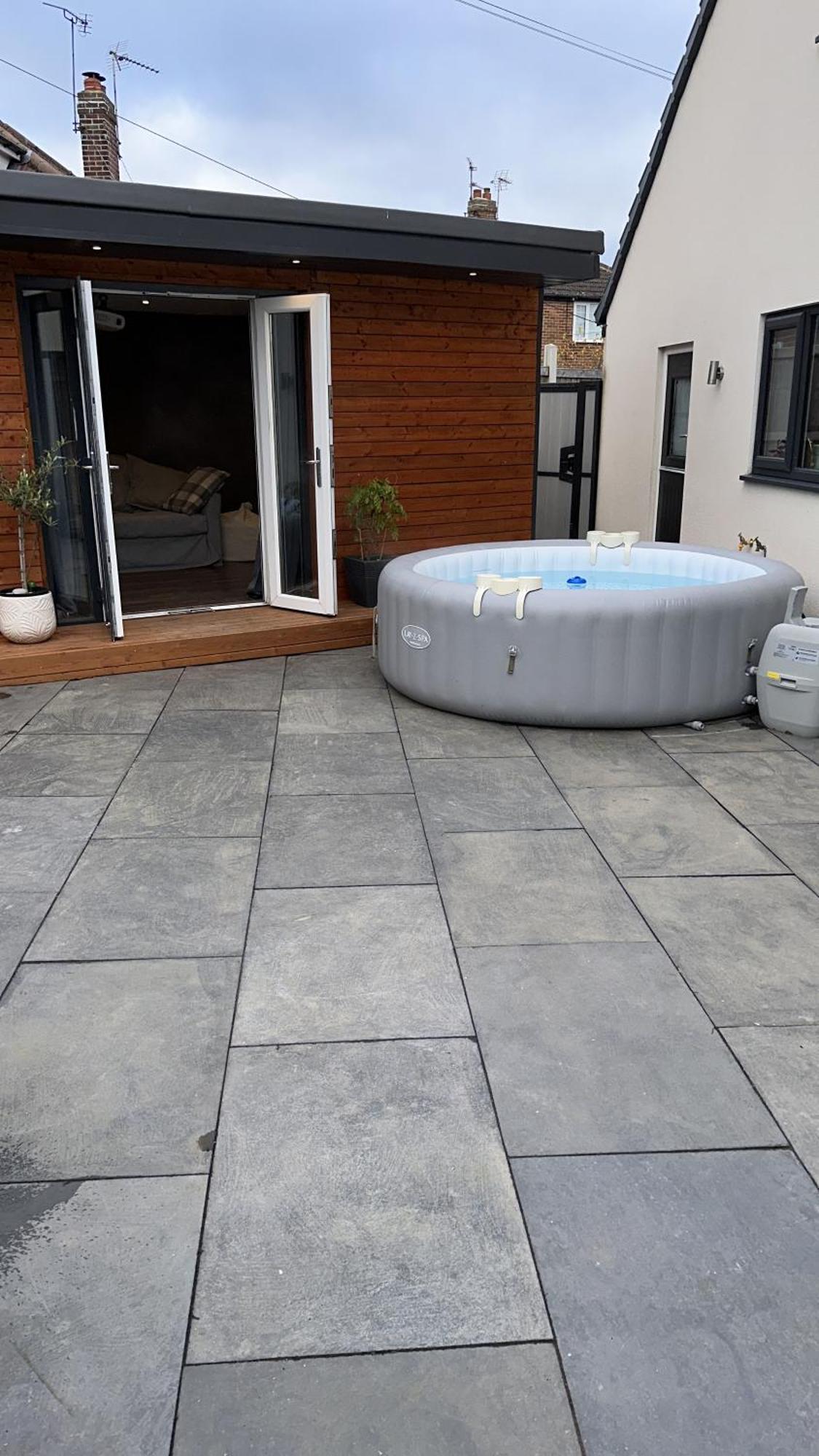 Modern Harrogate House Sleeps 10, Cinema Room & Hot Tub Exteriör bild