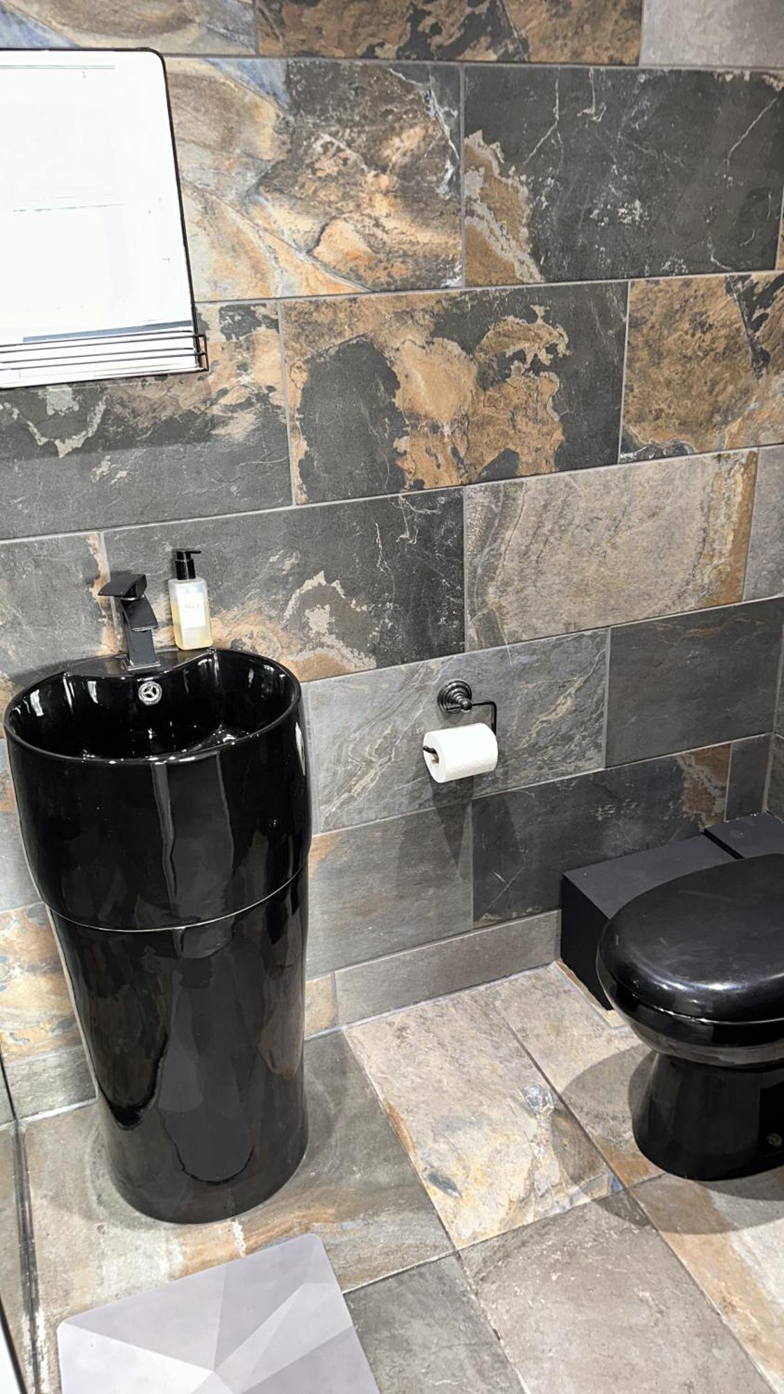 Modern Harrogate House Sleeps 10, Cinema Room & Hot Tub Exteriör bild